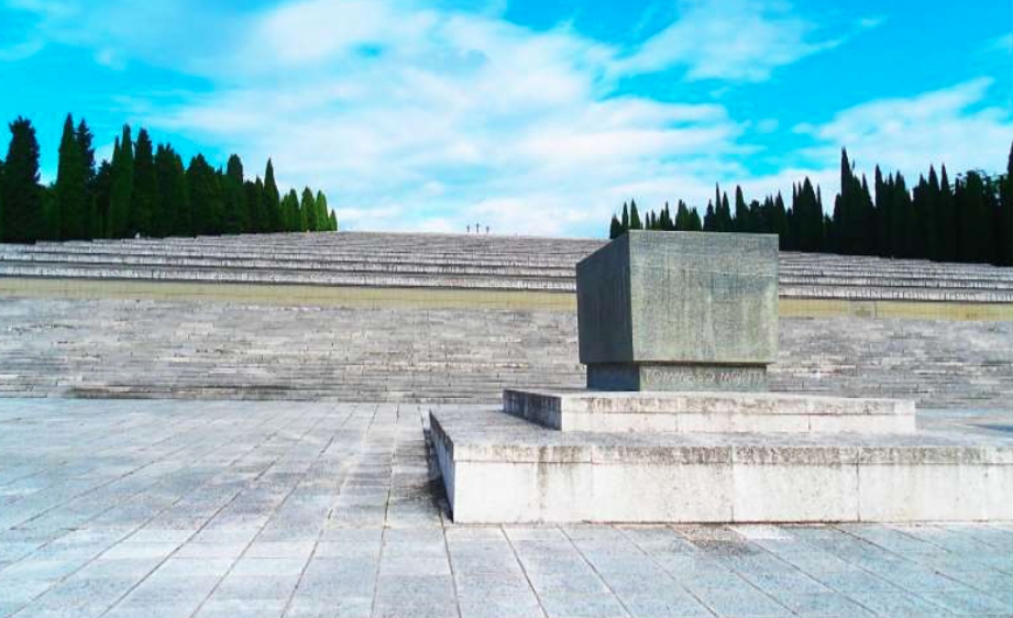 Redipuglia il giorno dopo la visita del Santo Padre - 13 Settembre 2014