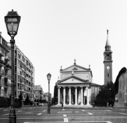 Il Duomo di San Donà ricollocato in piazza Rizzo, dal Club 54